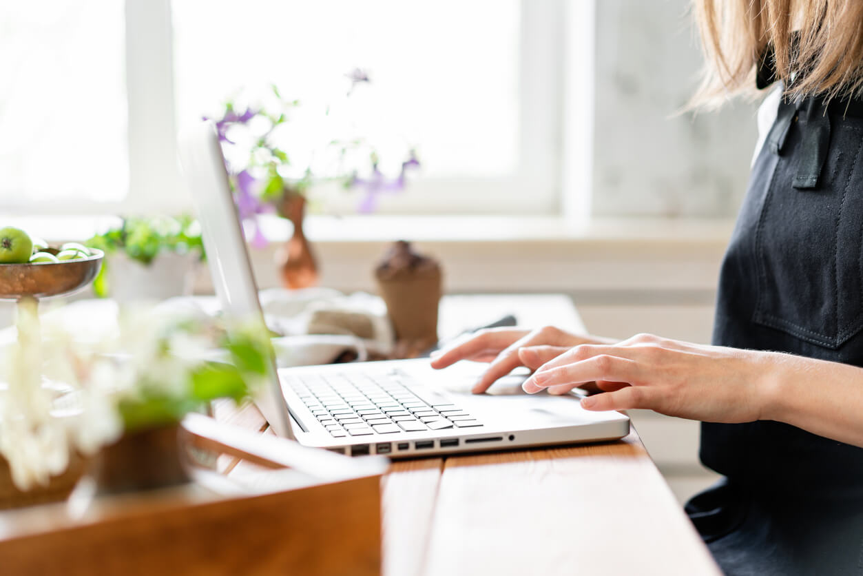 Porównuj oferty różnych ubezpieczycieli